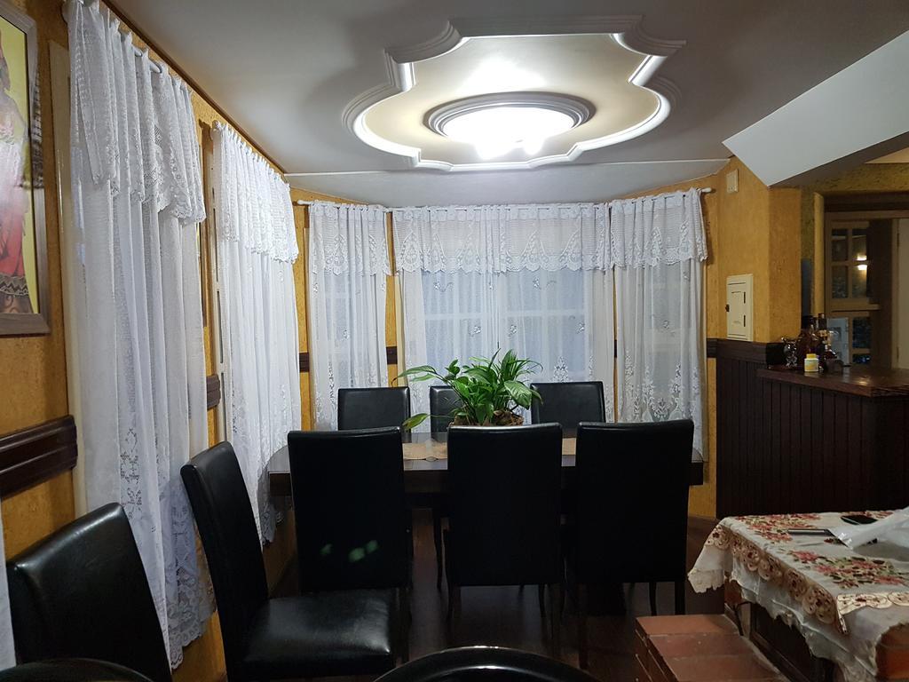 Residencia No Centro De Gramado Villa Eksteriør bilde